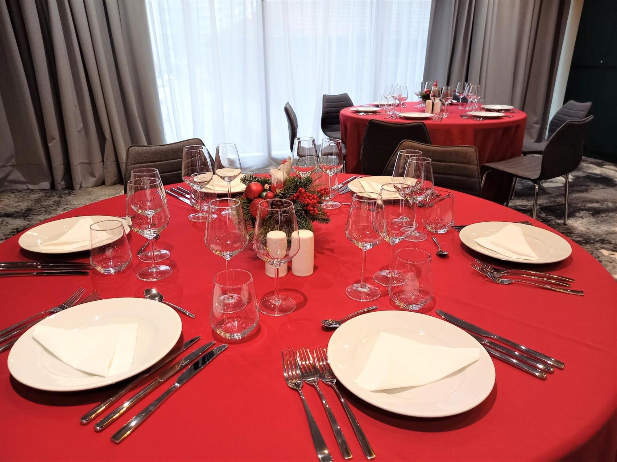 Отель Ibis Bucharest Politehnica Экстерьер фото